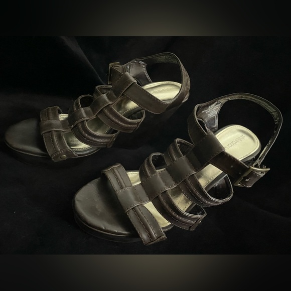 Xhilaration Wedge Sandal 8 1/2 Brown - Picture 4 of 14